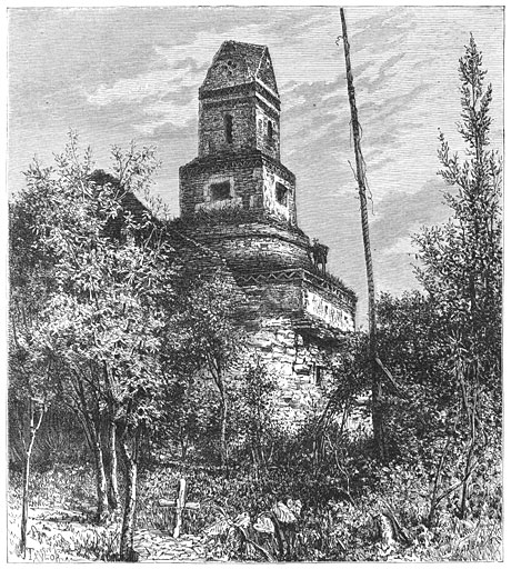 Romeinsch mausoleum in de vallei van Demsus.