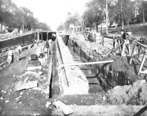 MOVING BRICK AND CONCRETE RETAINING WALL TO MAKE ROOM
FOR THIRD TRACK&mdash;BROADWAY AND 134TH STREET