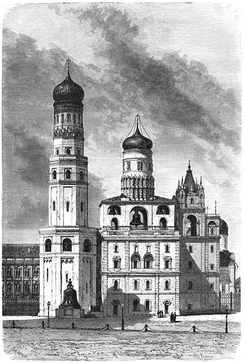De groote klok en de toren van Iwan Wilikoï te Moskou.
