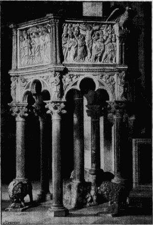 ∗ Kanzel des Niccolo Pisano im Baptisterium zu Pisa.