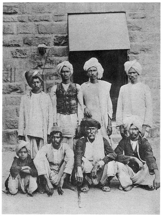 Group of Pardhāns