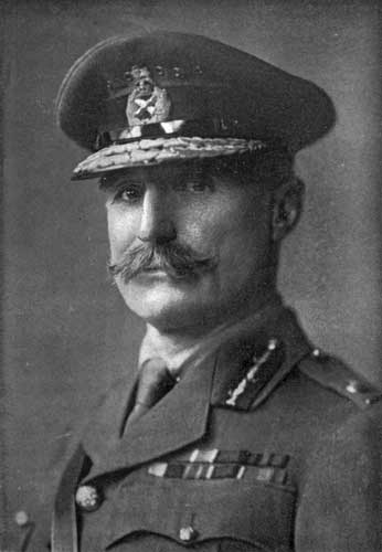 Lieut.-Gen. Sir A. Hunter-Weston,
K.C.B., D.S.O.