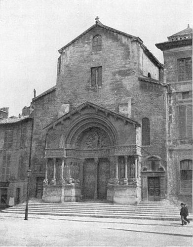 THE FAÇADE OF SAINT-TROPHIME