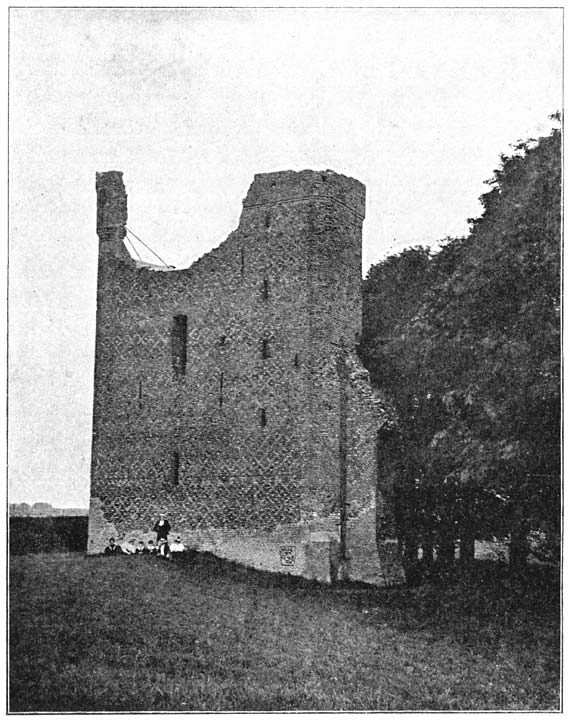Ruïne van den rechterhoektoren van het oude kasteel te-Merwe.