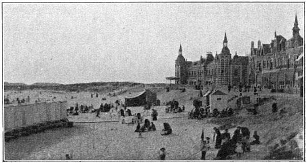 Het strand en badhuis te Vlissingen.