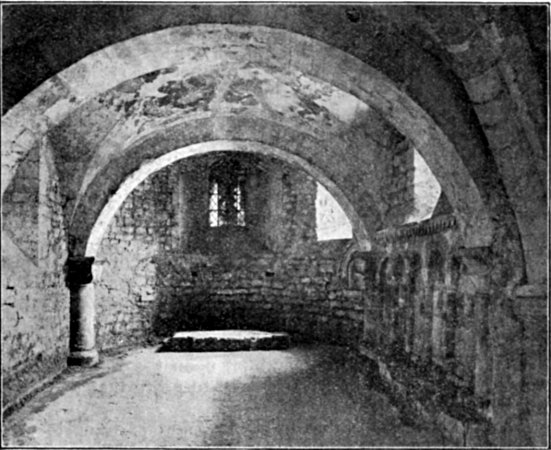 S.E. CHAPEL IN THE CRYPT.
