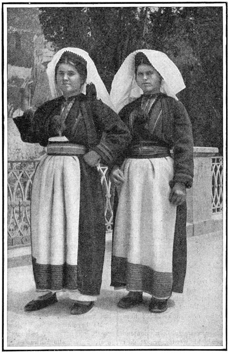 Canalesische vrouwen in nationaal kostuum.