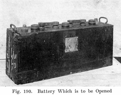 Fig. 190 Battery to be opened