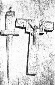 Crucifix Poignard