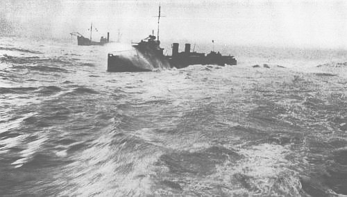 THE BRITISH DESTROYER ON THE NORTH SEA