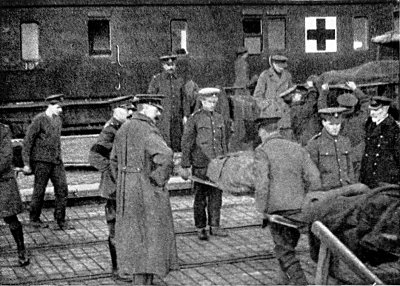 LORD KITCHENER'S LAST VISIT TO FRANCE. HE IS VERY INTERESTED IN THE CARE OF THE WOUNDED