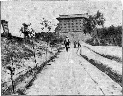 ENTERING TONG-QUAN BY THE WEST GATE.