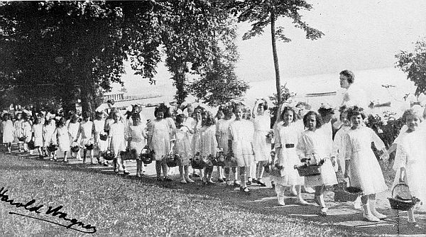Flower Girls on Recognition Day