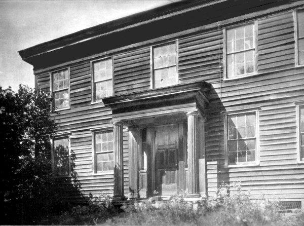 AN OLD FARMHOUSE IN THE ROUGH

Photo by John Runyon
