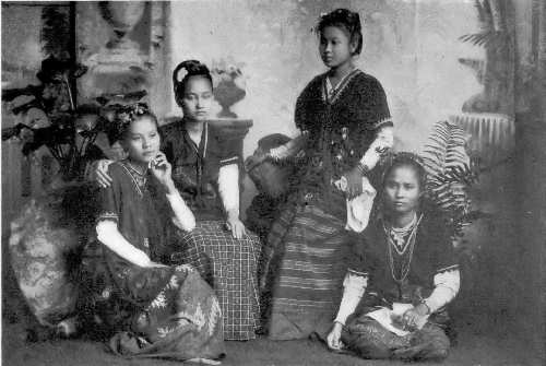 Karen women in Mandalay