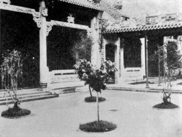 COURT OF AN ANCESTRAL TEMPLE IN CANTON.