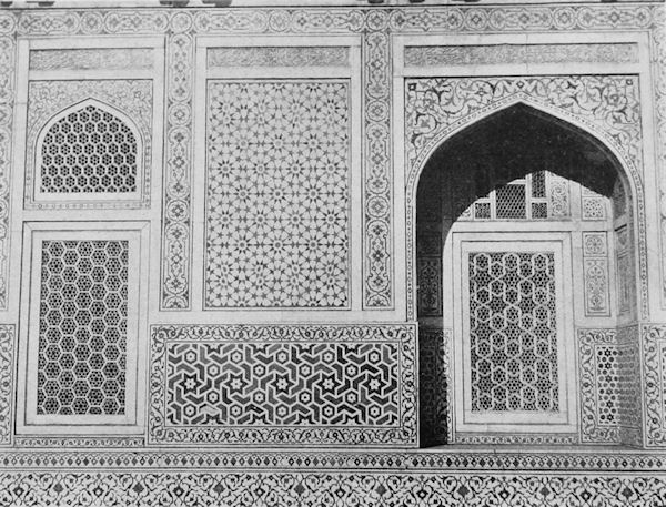 INLAID WORK IN MAUSOLEUM OF ITIMAD-UD-DAULAH, AGRA