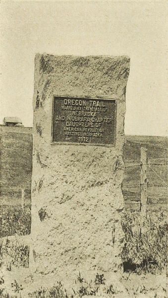 Monument on the Oregon
Trail

Seven miles south of Hastings.
Erected by Niobrara Chapter,
Daughters of the American Revolution
at a cost of $100