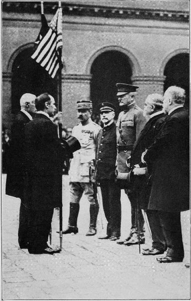 Copyright by the Committee on Public Information.

General Pershing in Paris, July, 1917.