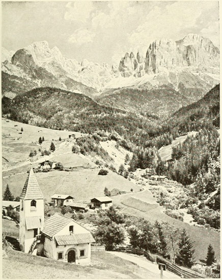ST. CYPRIAN AND THE PEAKS OF THE ROSENGARTEN