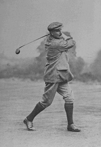 PLATE VI.

HARRY VARDON

The finish of his drive, showing how the weight goes forward on to the
left foot.