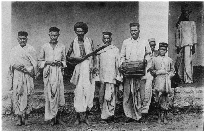 Group of Gurao musicians with their instruments