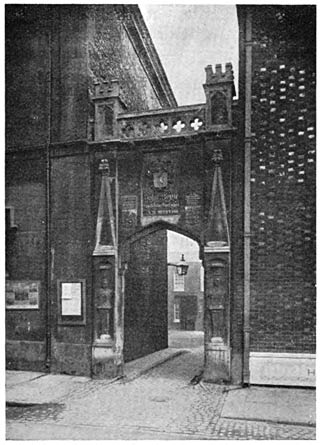 Gate of the Old Grammar School, Abingdon