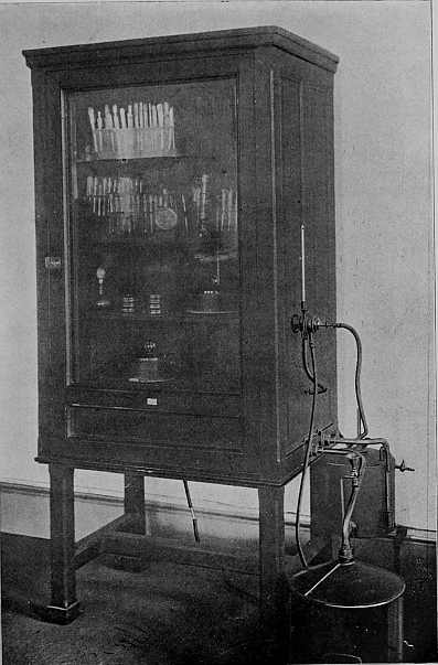 Pasteur's Large Incubator for Cultivation at Room Temperature