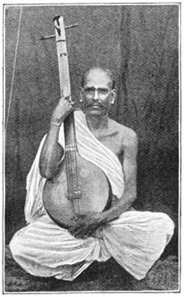 Indische muzikant uit Pondichéry.