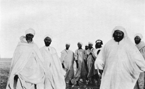 A MOORISH KAÏD AND ATTENDANTS.