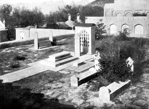Babur’s Grave.