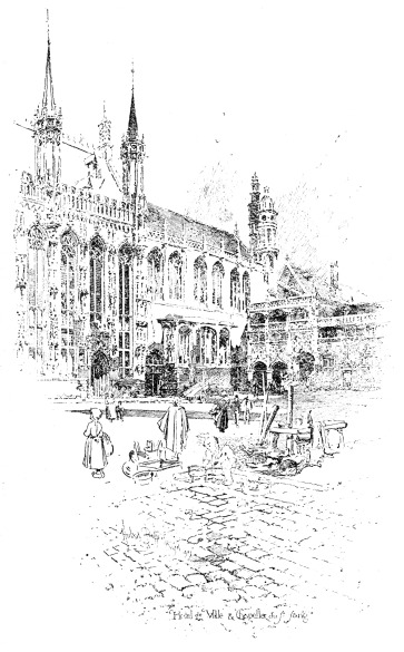 Hôtel de Ville and the Chapel of the Holy Blood
