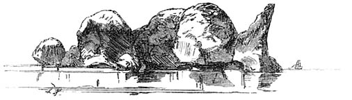 Felsen im Meer bei Nipa-nipa.