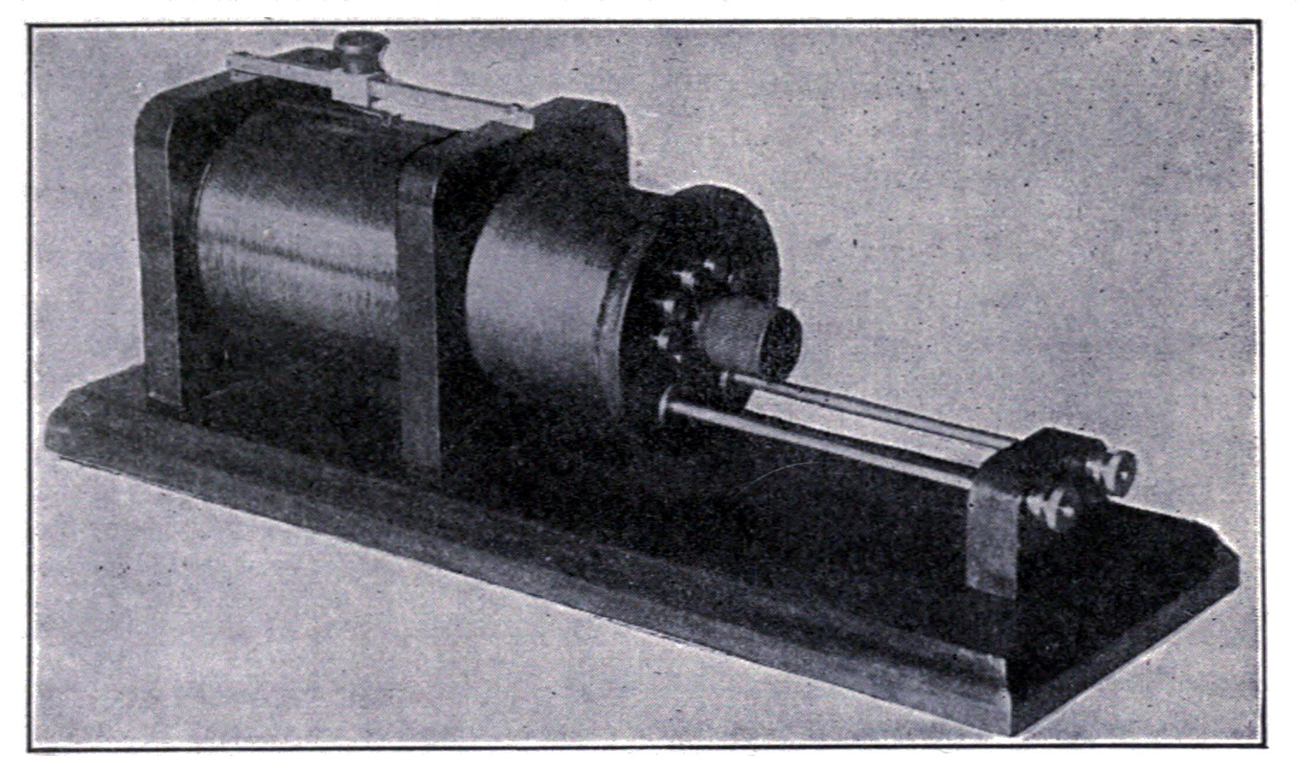 Fig. 134. A Highly Efficient Form of Loose Coupler.