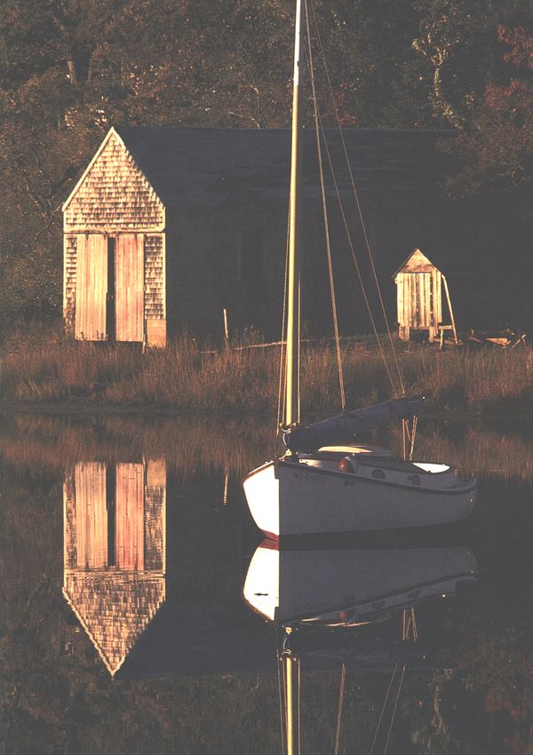 (Boathouse and yacht.)