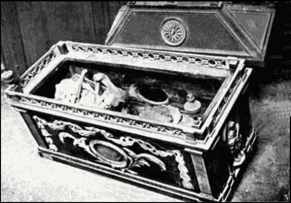 Photograph of the broken Sarcophagus.