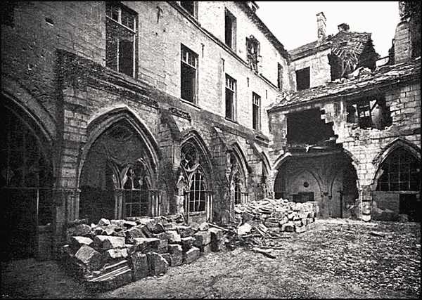 Photograph of the Cloister of St-Léger Church, in 1918.