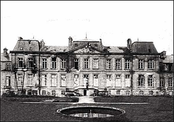 Photograph of the Hôtel-de-Ville.