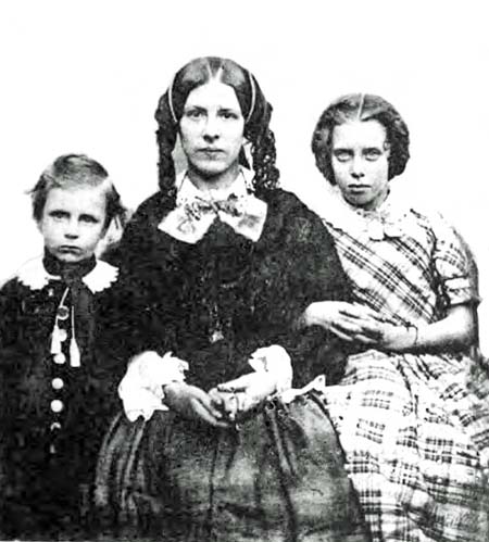JONATHAN TRIMBLERIGG (aged 7) with his Mother & Sister Davidina