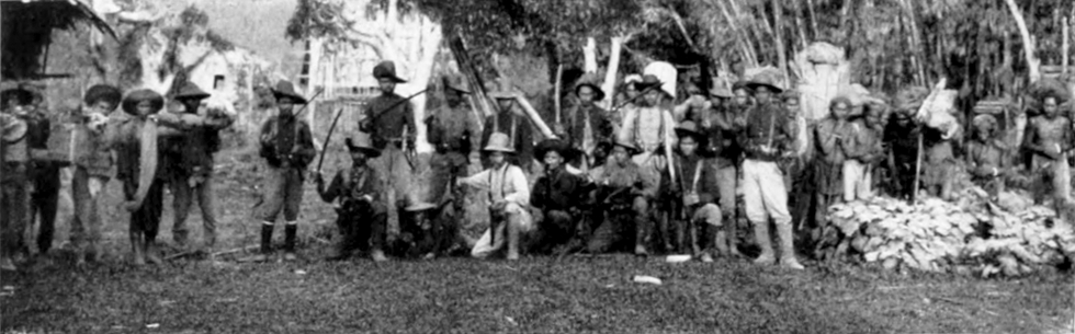 Gruppenbild mit dem Autor   und seinen Leuten