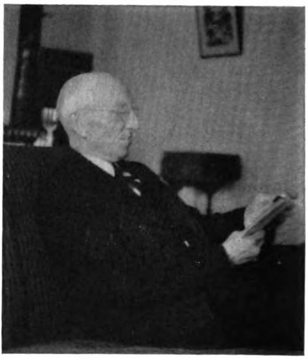 Picture of a man reading