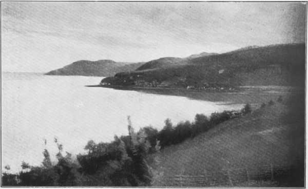 View across Murray Bay from the Cap à l'Aigle Shore View across Murray Bay from the Cap à l'Aigle Shore