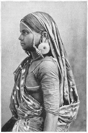 Vrouwentype uit den stam der Bhils.