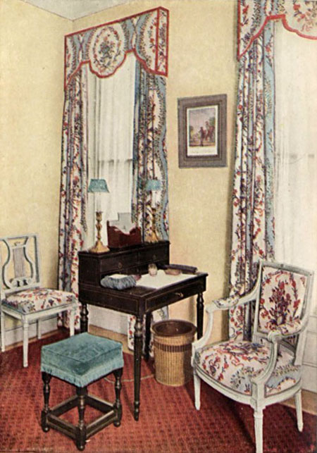 THE WRITING CORNER OF A CHINTZ BEDROOM