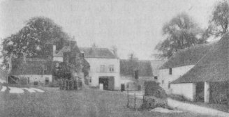 Waterloon l�heisyydess� oleva Papelotte niminen talo.