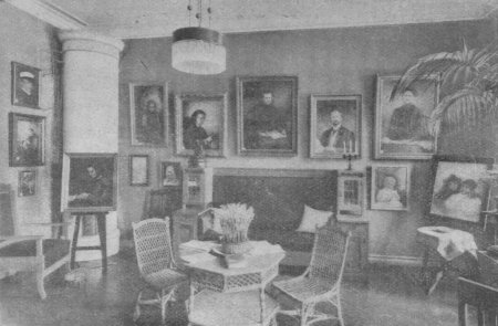 Eva Ingmanin maalaamia tauluja (alkuper�isi�), joita h�nen kuoltuaan oli n�ytteill� Naisten ��nen toimistossa.