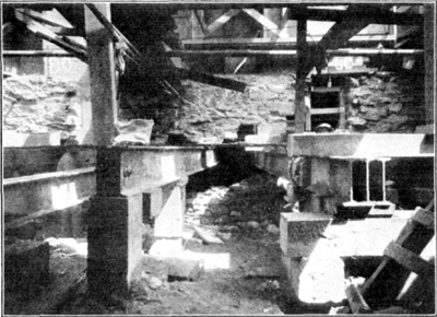 Underpinning Walls in Open-Cut Section