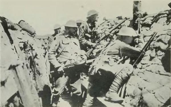 Lewis Machine Gun Squad Observing with Periscope at
Hill 60