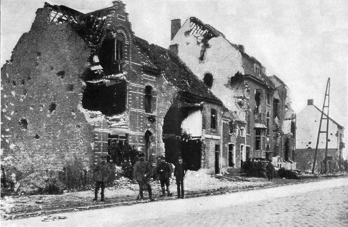 Wie England Belgien “schützt”: Folgen eines englischen Bombardements in Flandern.