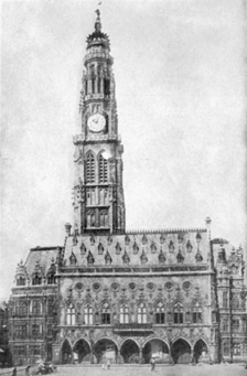 Das Rathaus vor dem Bombardement.